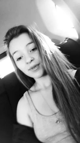 YouTube -Dani cohn ❤️go watch it guys 💋