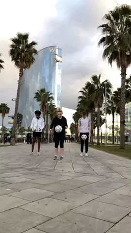 Squad Goals🔥🔥 @moomar & @livcookefs 💪  Tag your squad👉 #football #Soccer