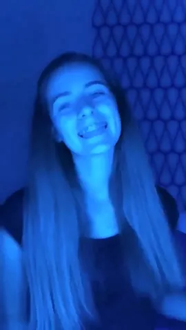 Minden kék💙 Még a fogszabim is 😜😱 #EURep #tb #repost #blue (nagyon régi vidii)