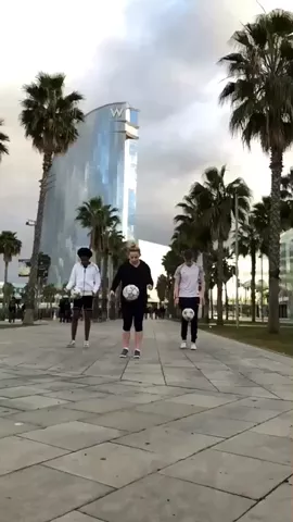 Skilling with @benblack10 & @livcookefs 😱 Tag your squad!😎 #FeatureMe #EUrep #Football #Skills