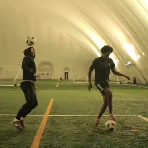 It only stops when the camera breaks... 👀🏃🏽‍♂️ With @iamandrewhenderson #FeatureMe #TheChase #Football #Skills