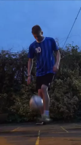 Back home for a “break” still end up practicing😂 Who else is addicted to what they do?😂 #football #Soccer
