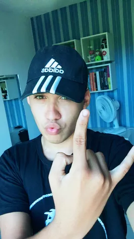 Amava essa banda!! já viram os videos novos do meu canal? corre lá : Pablo Toneti