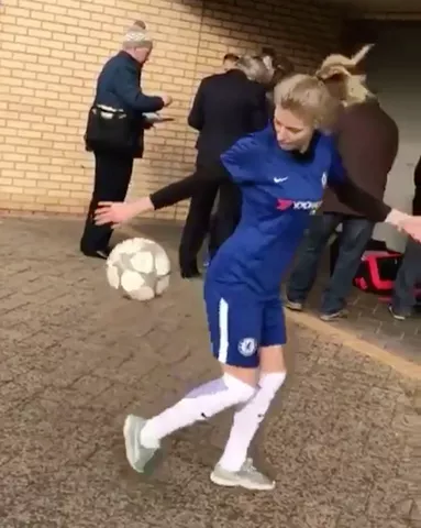 Girl Power 👩🏼⚽️❤️ Tag #Soccer Friends ⤵️ #football #featureme #featurethis @musical.ly #skills