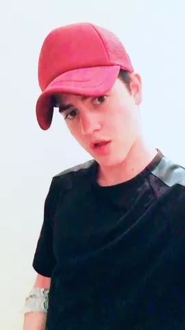 me gustan los espejos.. ☺️💕🙊 (perdon por la luz ya se que se ve feito)