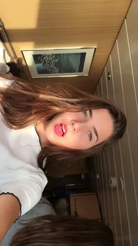 Ik benweer in Nederland 🙁 ik kan nu wel weer meer posten omdat ik hier WiFi heb 💕