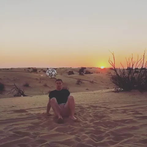 DESERT FOOTBALL SKILLS !!! Love this sunset! If you want to see some daily updates keep following here and insta!