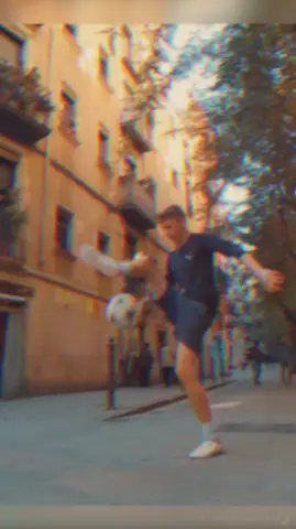 Who loves the slow mo videos?!😍 #slowmo #ss #sslowmo #football #Soccer #sports 