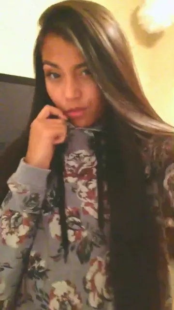 Got to post one today! ☺️ ( This was fast 😲😂 ) love you guys!💚 have a goodnight! #musicallyharmony #LipSync
