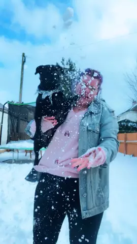 @cleavepetsljb and I miss the snow!! 🤟❤️ #FeatureMe #FeatureThis #Snow