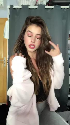 NICKI🎬 Who’s your fav singer ?♥️ #LipSync