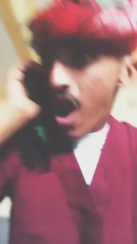 احد يبي شيء من دقلس.؟😂