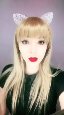 Vcs preferem com franja ou sem franja??? Essa franja é falsa gente! #lipsync #barbie #foryoupage