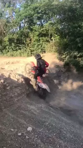 Chest high walls are fun #dirtbikes #motocross #braap #atv #enduro
