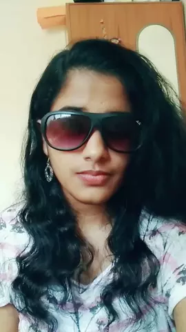 aadevide pappanee 😂😂🤭 #aadu #sandrathomas #jayasurya #malluz #parippuvada #fun