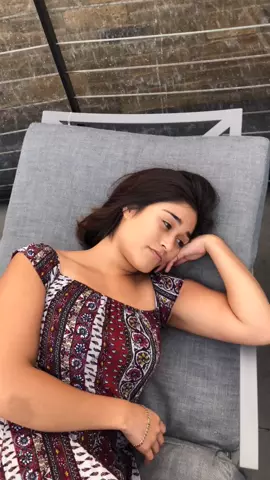 When someone ruins my fake vacation 😂🤦🏻♀️ #fake #vacation #actingwa