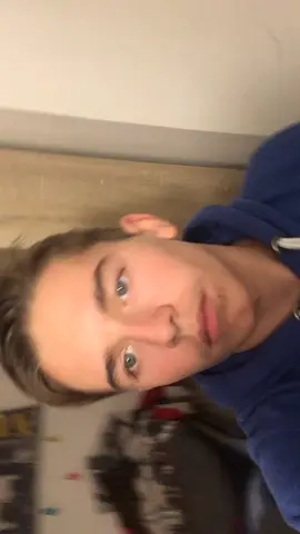 Votre smiley préférer?   Perso: 🥰