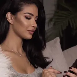 Hello Guys, #TikTok #ItsMe #HudaKattan #HudaBeauty