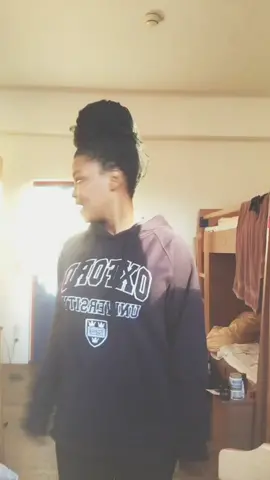 Dancing again🙈 #mwanzachallenge #dance #fun #foryoupage #featureme #tiktoksa #tiktok