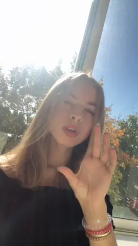 сколько у вас время? У меня 18:50😍// всех с наступающим, спасибо за 2018 год