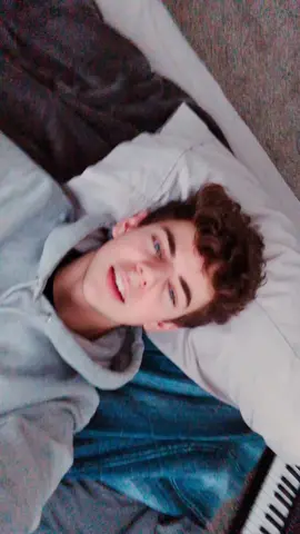 tag someone that you think i would be cute withhh 🥰 #foryou #foryoupage