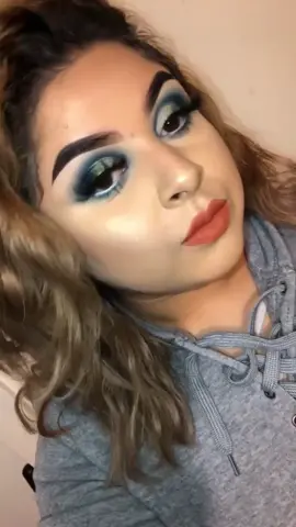 #foryou #foryoupage #brows #tiktok #mua #makeup #makeupartist #highlight #trend #eyemakeup #abh