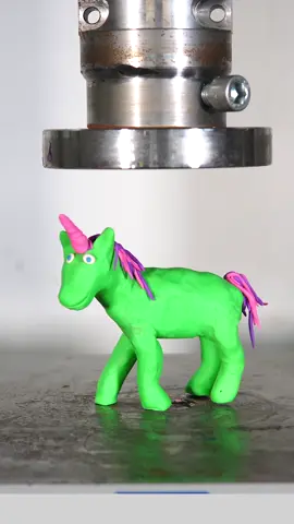 Unicorn Vs. Hydraulic Press 😂🦄 #satisfying #unicorn  #oddlysatisfying #tiktokpartner