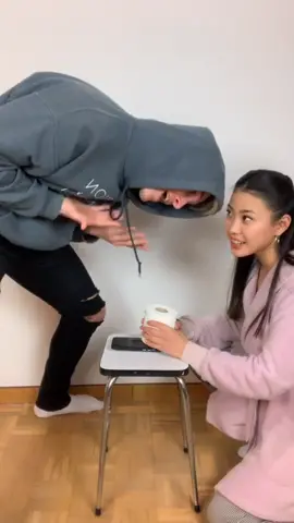 Here is the #tutorial for my previous TikTok😜Like if u see toilet paper 🧻 @_tamatomo 😆 #foryou