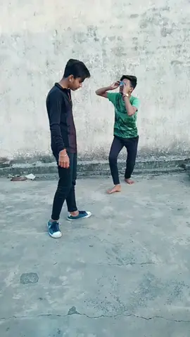 kuch gir gya ankh me😂 #funny #dialogue #1millionaudition #15svines #tiktok #tiktokindia #foryoupage