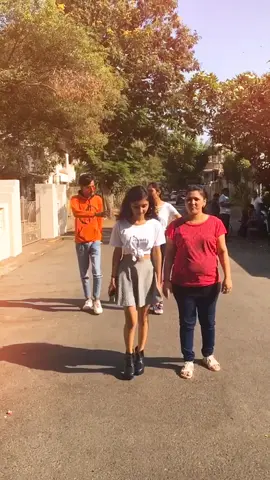 Mom pakd hi lete😍#SwagStepChallenge #4fighter #foryouppage #onemillionaudition @drashty_jari_