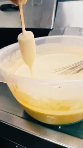 Name what you can see us frying! 😎 Experiments in the chippy 😋 what should we do next!? #food #uk