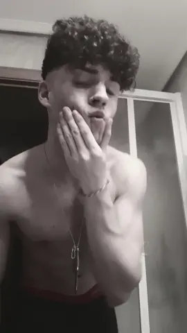 Tú me provocas🥵😂  ¿Qué es lo más raro qué os ha pasado cuándo te has liado con alguien?😂