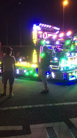 #ナイトミーティング #デコトラ 電飾凄すぎでした😆✨