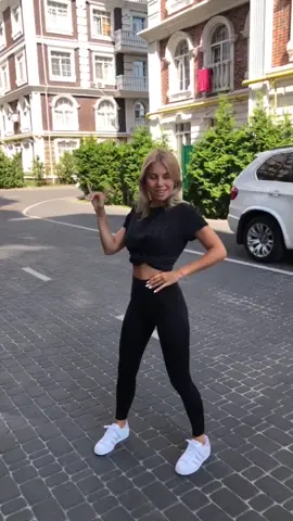 Трэк под который хочется танцевать💃🏻. Снимай под песню #дикаяльвица и попадай в #рекомендации 🦁