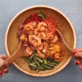 Do you like this Shrimp Salad? 😋 #salad #healthyfood #healthtips #healthylife #FoodLover #Foodie