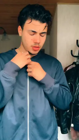 Este era para el borrador pero me gustó mi cara 😅 lo siento 😅  Ig:alejandro_heinrich🇨🇺