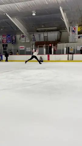 Todo showing off 💕@phoenixfoxcosplay #todoroki#deku#IceSkating#foryou#bnha#mha#tododeku#yoi