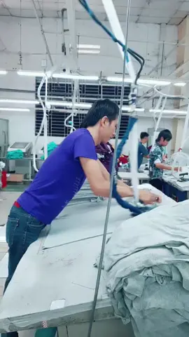 nhóm ủi gia công chuyên nghiệp cho các cty.quý cty nào có nhu cầu xin LH 0971049105 Phi