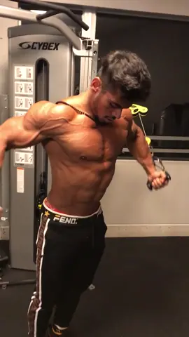 #getup #workhard #dreambig @tiktok_india #pranavraj #pro #bodybuilder #morning #motivation 💪🏽👊🏽