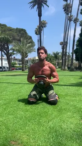 Try out this explosive Full body exercise 💪🏽💥 #ad #tiktokpartner #core #kettlebell