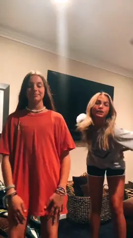 @mia.mooree24