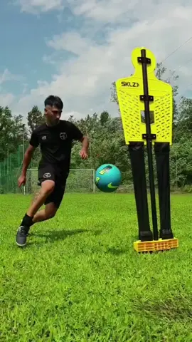 Quale tra queste 8 skill vi è piaciuta di più? Qual è la più difficile?❤#football#tiktokitaliasport