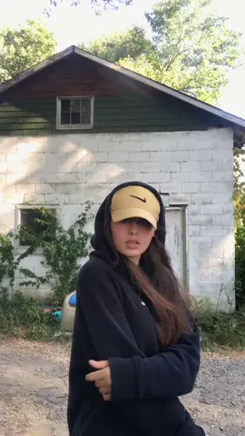 Pow pow #foryou #reuserecycle #prepare4trouble #euphoric #rookiethings #mytype insta-bianca