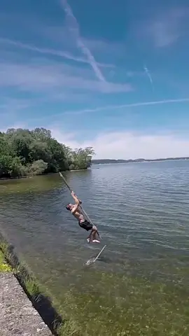 I'm just a gitl trying to have some fun 🤷‍♀️ #foryoupage #summersports  #summer19 #hownotto #stunt