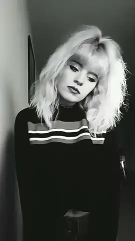 I got Melanie tickets for November AJABSJSBFNF #fyp #foryoupage #vent  #ooc