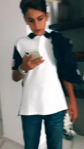 Ma le facce che fa ?!😂 #foru