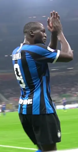 How many 👏👏👏 for #Lukaku? #inter #football