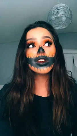 True story..😂🎃🖤 #makeup #foryou #foryoupage #fyp #viral