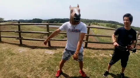 馬を…ぶん殴る！！！！🐴#おすすめ #おすすめのりたい #エブリデイハッピー #3150 #青春 #阿蘇ミルク牧場 #ダンス #ぶん殴る