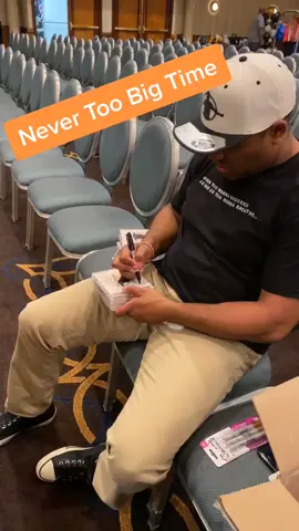 Normal event day for me working with @etthehiphoppreacher Love What I Do! #ericthomas #contentcreator #gocreate #fyp